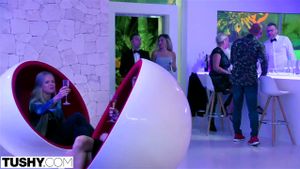 Ab 0:02:11 ansehen