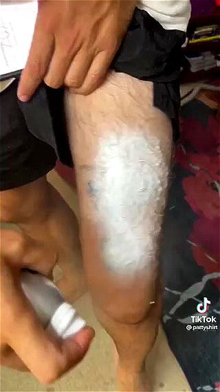 Spray porn video – Cum leg
