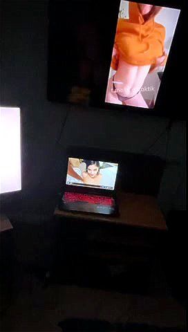 people watching porn thumbnail