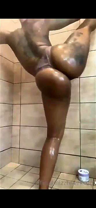 Twerk hoe Twerk hoe
