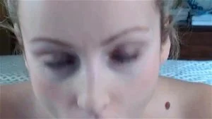 Eye cum thumbnail