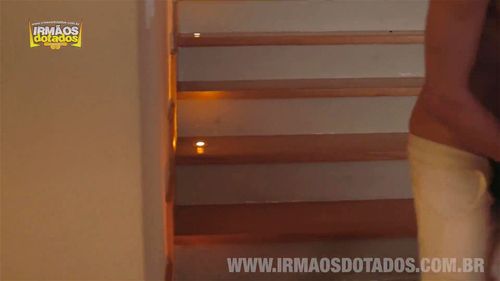 irmaos dotados ferias em familia  episodio 1 Порно Видео - SpankBang