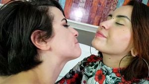 Sexiest kisses ever! thumbnail