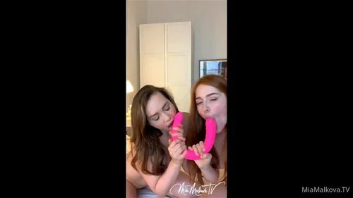 500px x 281px - Watch Two girls - Lesbian, Masturbation, Amateur Porn - SpankBang