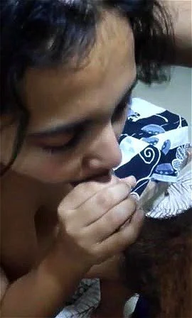 Sexy Desi wife blow job