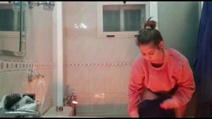 Watch from 0:05:39