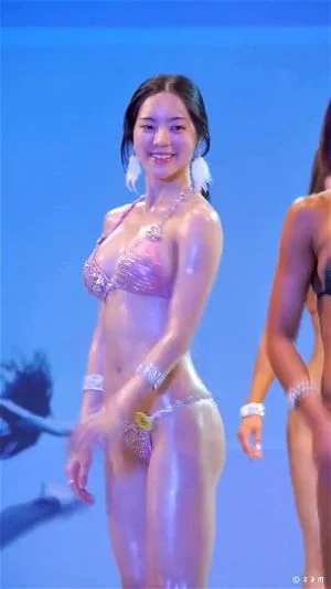Watch Korea fitness lady - Oiled Up Body, Beautiful Girl, Asian Porn -  SpankBang