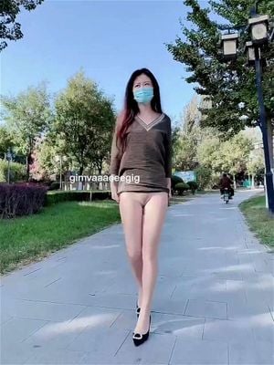 Walking thumbnail